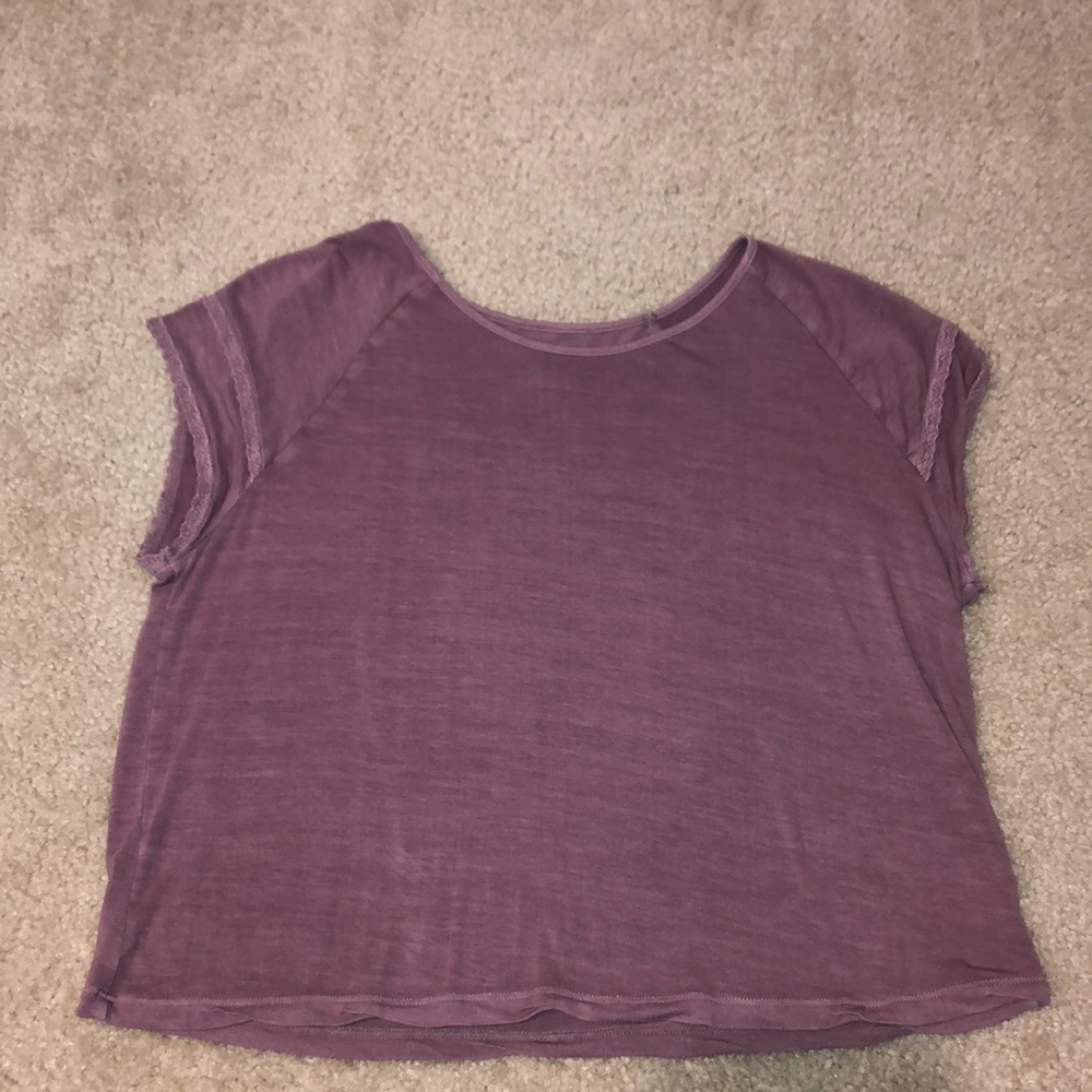 Light purple American eagle short sleeve.